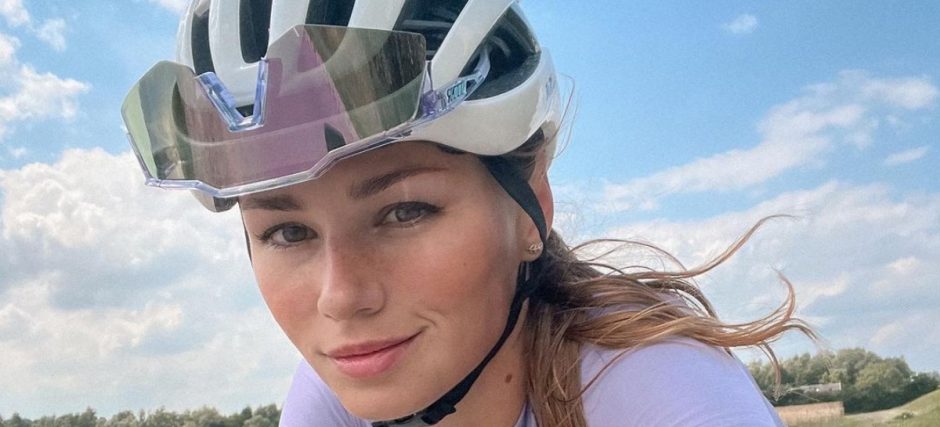 Puck Moonen Showt Goed Getrainde Achterste Aan Heel Instagram