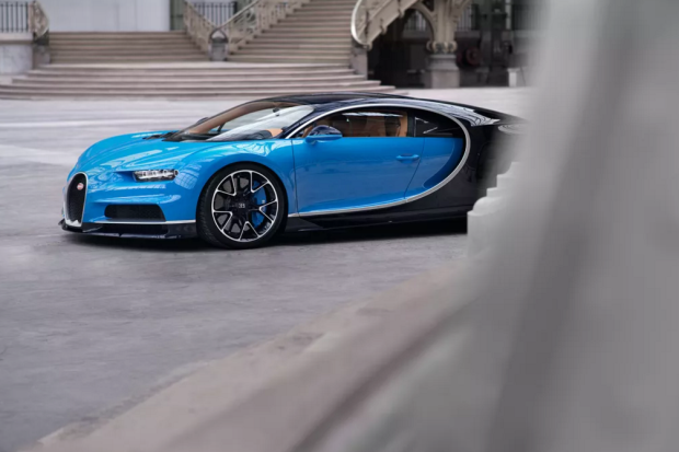 Bugatti Chiron snelheid 18