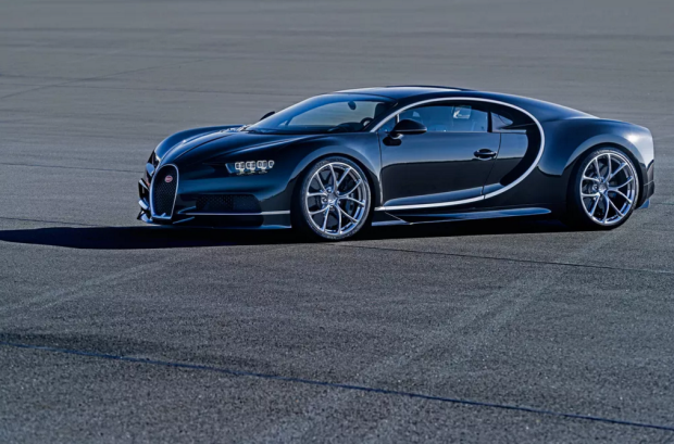 Bugatti Chiron snelheid 24