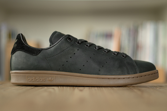 stan smith orange gum sole