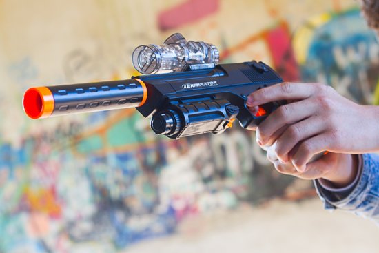 5 brute waterpistolen waarmee je écht volwassen houdt