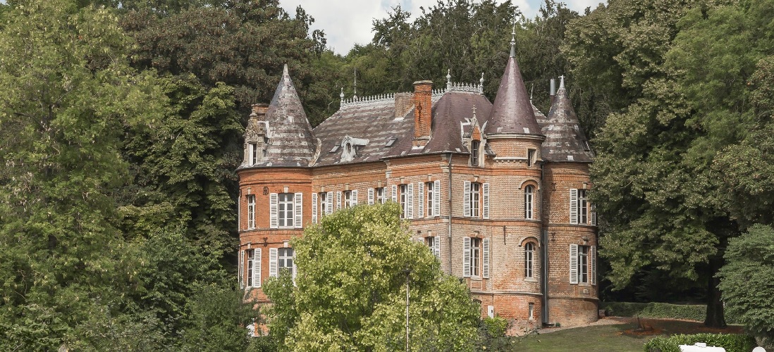 zonnebloem bereiken instinct Dit Franse kasteel staat te koop voor de prijs van een Amsterdams pand