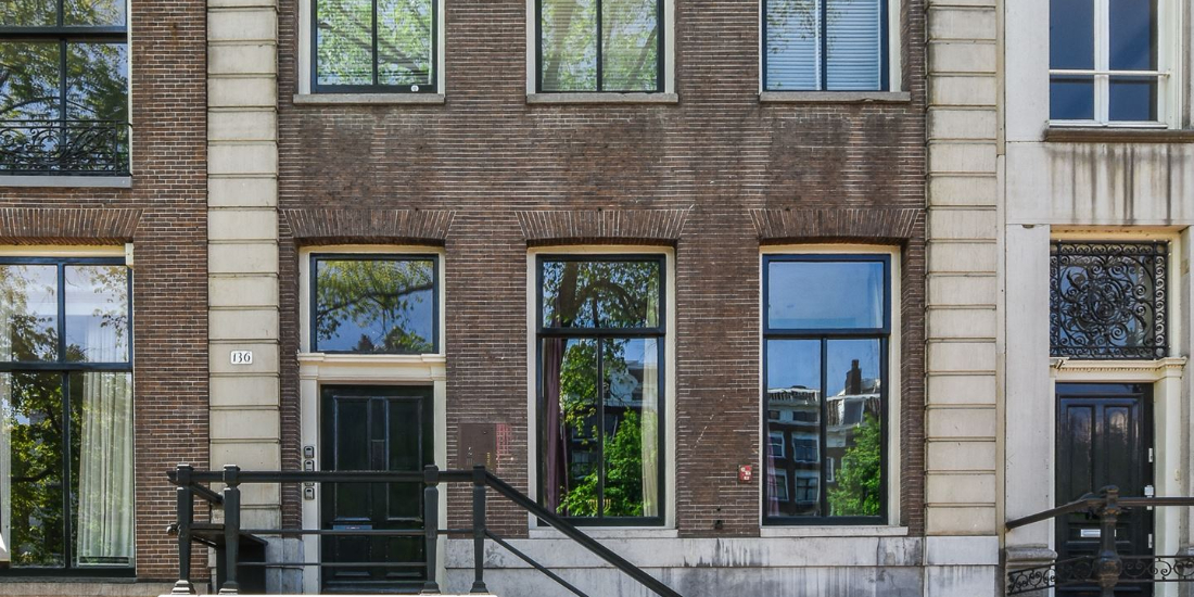 Funda te koop Amsterdams grachtenpand met privé bioscoop MAN MAN