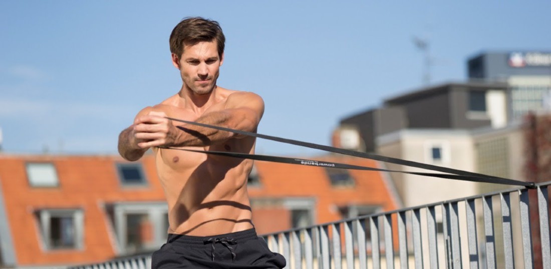 Manie legaal eend Workout met elastiek: met deze oefeningen kan jij eenvoudig thuis sporten