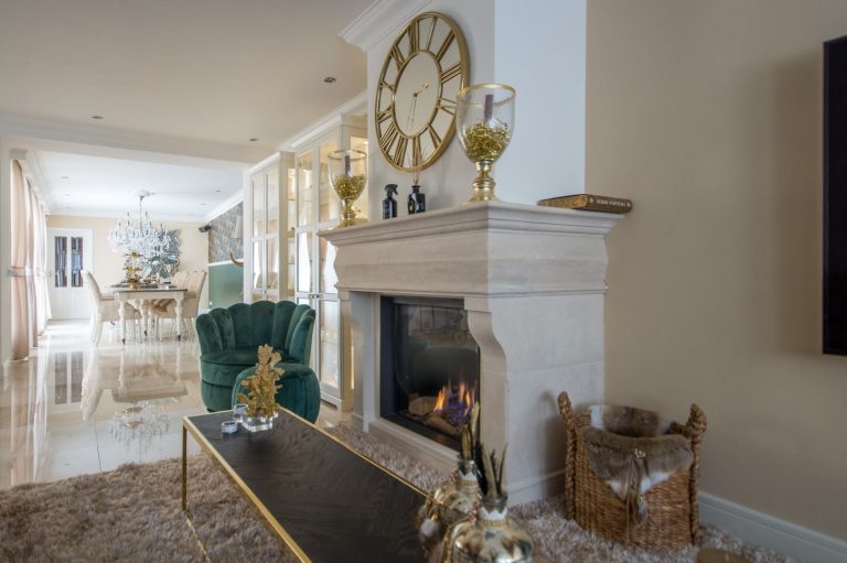 Bekende Nederlander zet zijn bijzondere Tilburgse huis te koop op Funda