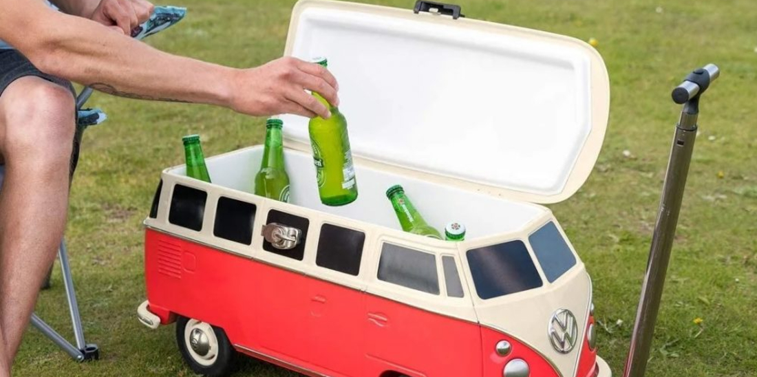 Catastrofaal ik ben ziek Bron Deze mini Volkswagen camper is een perfecte bierkoeler | MAN MAN