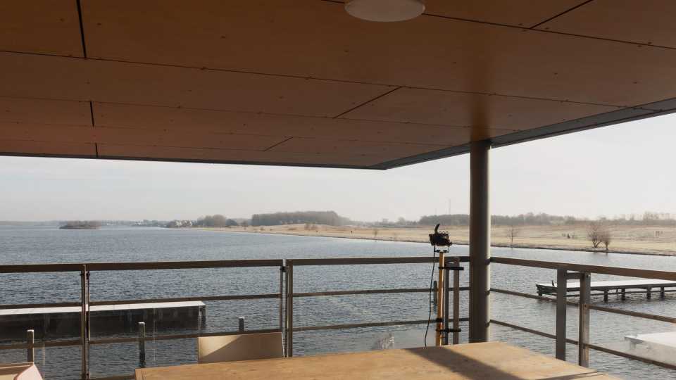 villa op het water in nederland