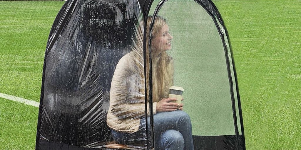 Alibaba verkoopt geniale draagbare dug-out voor regenachtige dagen