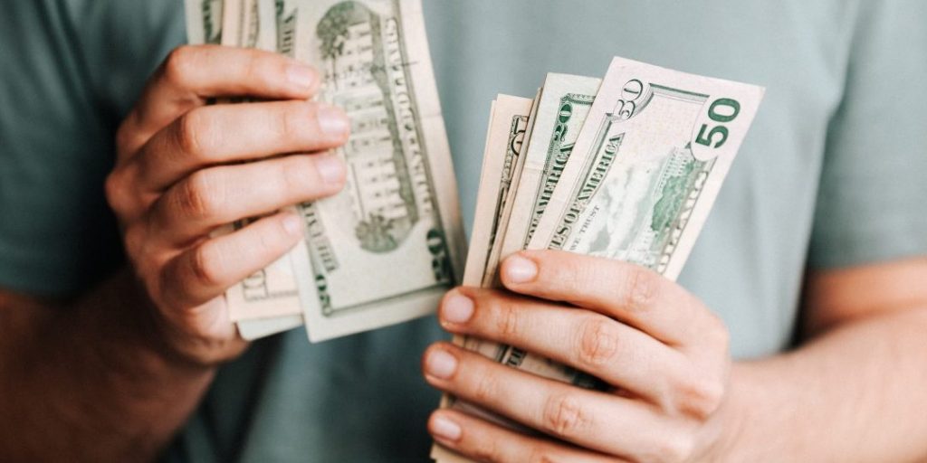 Hoeveel spaargeld hebben Nederlanders gemiddeld anno 2023? Hoeveel spaargeld hebben Nederlanders gemiddeld anno 2023?