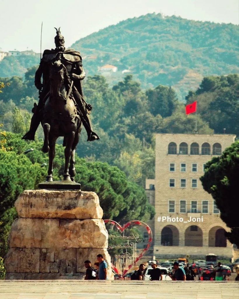tirana hoofdstad albanie