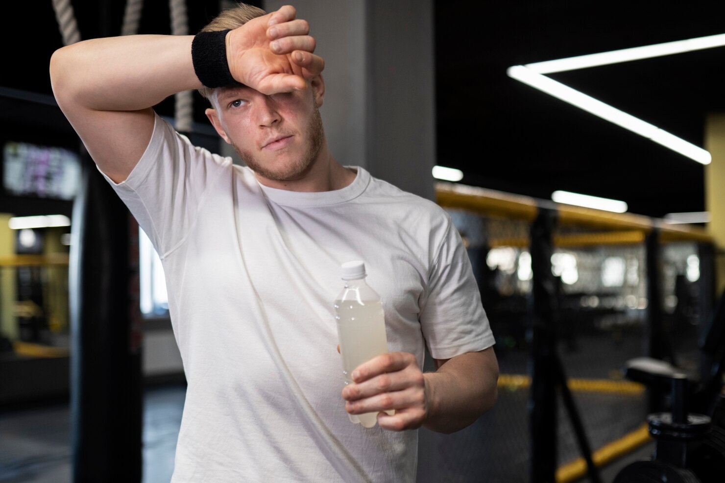 Energiedrankjes of pre-workout: wat is het beste voor sporters?