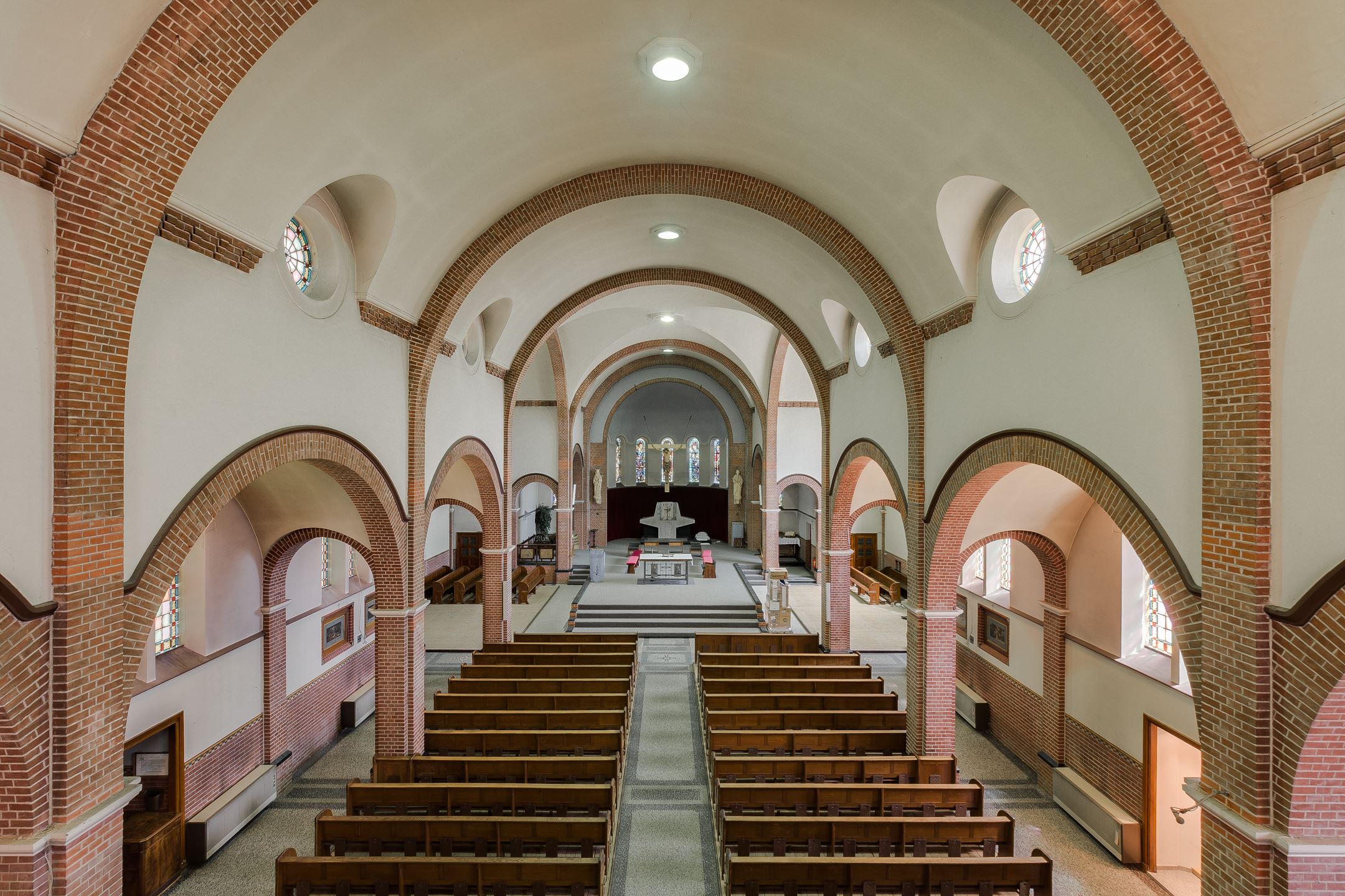 Binnenkant kerk Funda