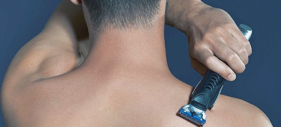 Rughaar scheren: de 5 beste manieren voor een gladde rug | MAN MAN