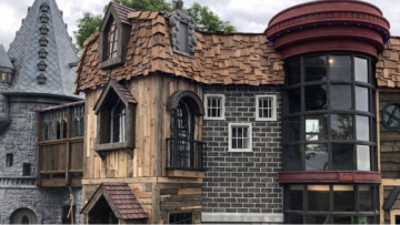 Opa en oma bouwen een reusachtig Harry Potter huis voor kleindochter