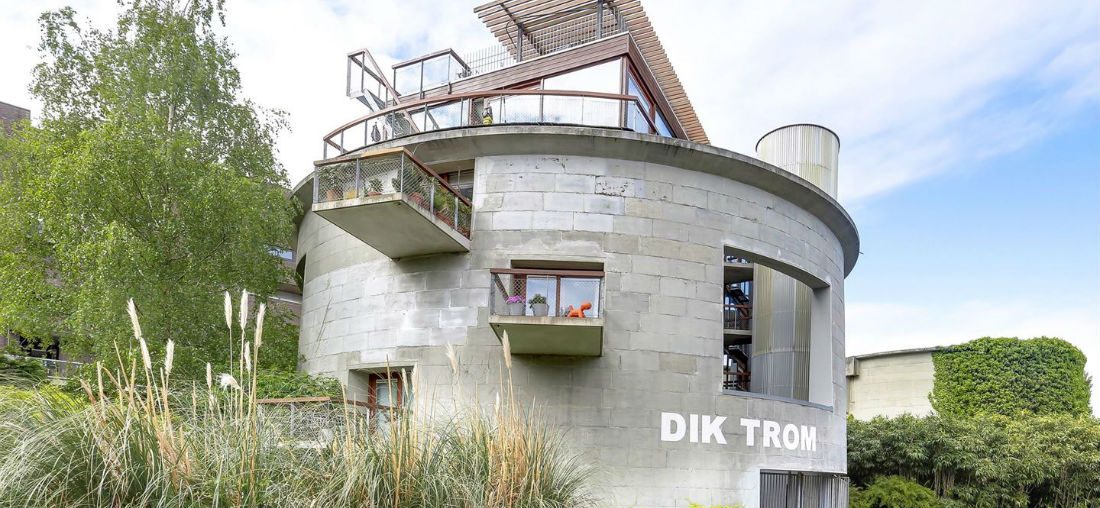Oude rioolwaterzuiveringston omgetoverd tot luxe penthouse in Amsterdam