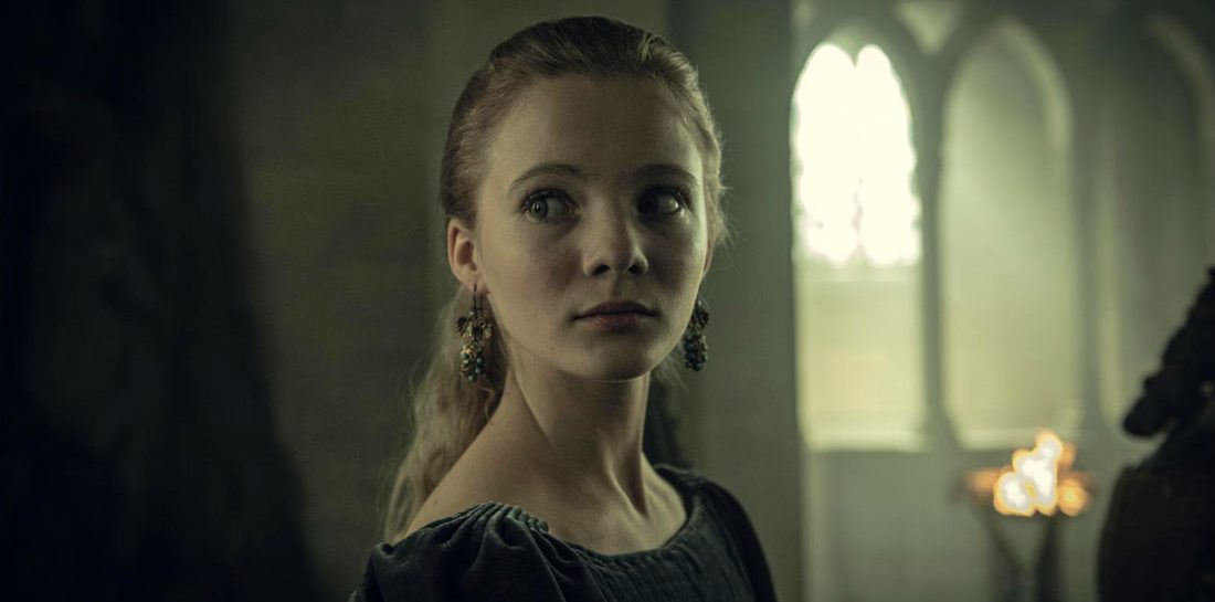 Ciri (The Witcher) is in real-life de bloedmooie actrice Freya Allan