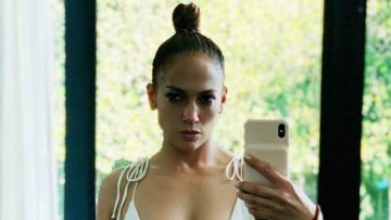 De 50-jarige Jennifer Lopez post een bikinifoto en het internet wordt gek