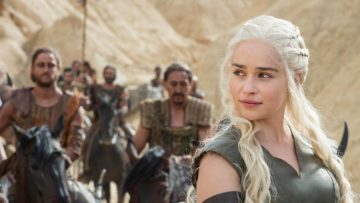 Emilia Clarke (Game of Thrones) verloot maar liefst 12 dates met haar