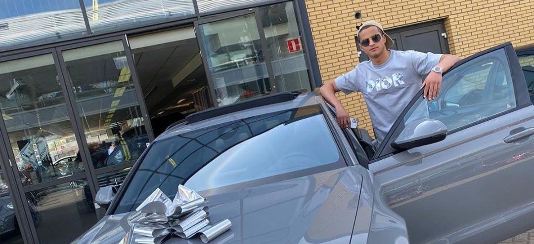 18-jarige PSV-speler Mohamed Ihattaren koopt een nieuwe auto t.w.v. 200.000 euro