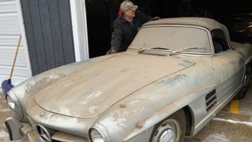 Na 40 jaar in een garage gevonden: unieke oldtimer met miljoenen-prijskaartje