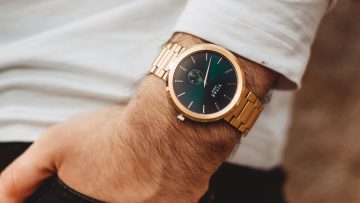 2 dingen die je nooit moet doen bij het verzetten van de tijd van je horloge