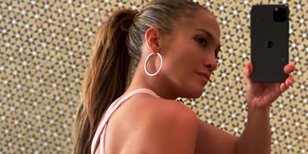 Jennifer Lopez gaat viral met een foto in een strakke sportlegging