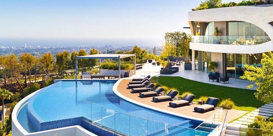 Travis Scott tikt 23,5 miljoen dollar af voor deze waanzinnig luxe villa