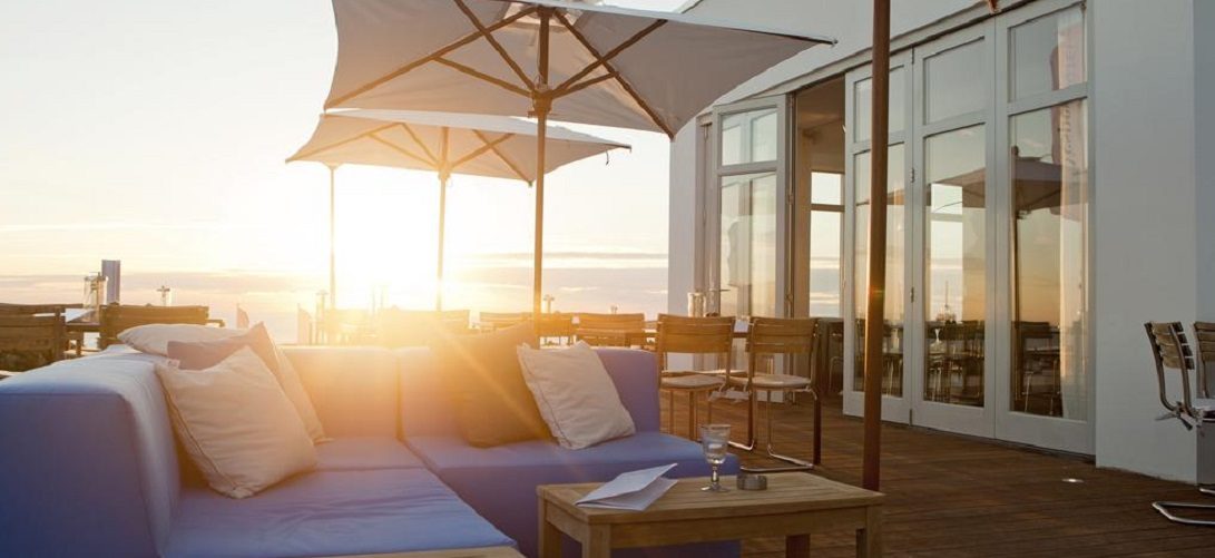10 mooie hotels aan het strand in Nederland voor een vakantie in eigen land