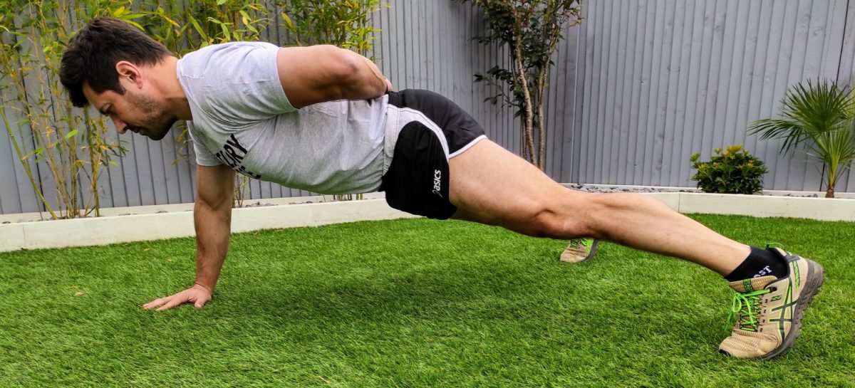 10 handige manieren om je push-ups een stuk zwaarder te maken