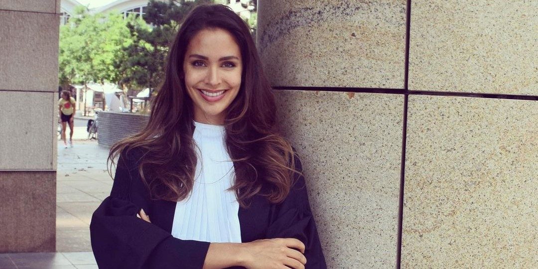 Advocate Nathalie Den Dekker gaat uit de kleren op Instagram