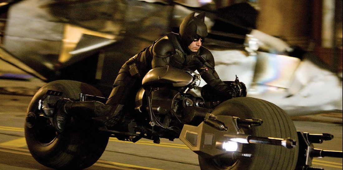 Man bouwt brute e-bike na gebaseerd op de Batpod uit ‘The Dark Knight’