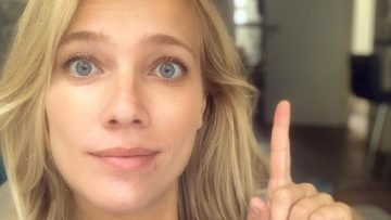 Jennifer Hoffman wordt 40 en viert het met een uitdagende foto op Instagram