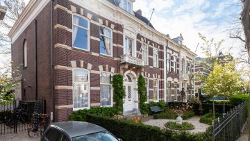 Ultieme Funda parel: Rotterdamse miljoenenvilla heeft een voetbalveld in de kelder