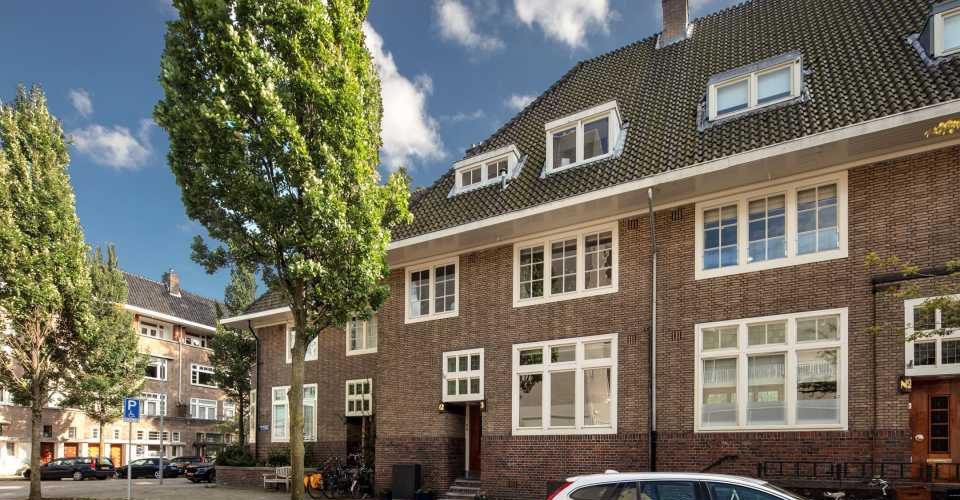 Te koop: Tom Egbers wil dik verdienen aan zijn Amsterdamse woning
