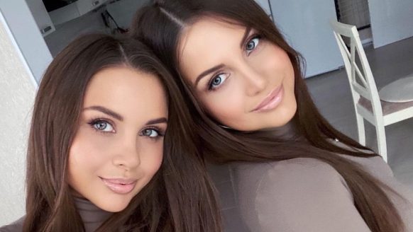 De knappe Russische tweeling (Alena en Julia) is een hit op Instagram