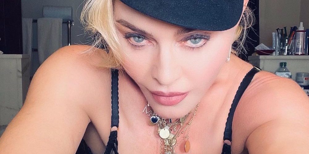 Madonna (62 jaar) shockeert Instagram volgers met héél gewaagde foto