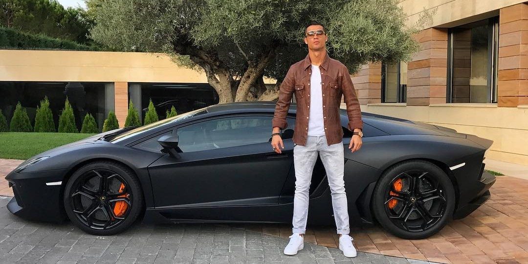 Cristiano Ronaldo heeft ’s werelds vetste autocollectie