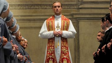 Netflix serie tip: The Young Pope met Jude Law knalt met een IMDb-score van een 8,4