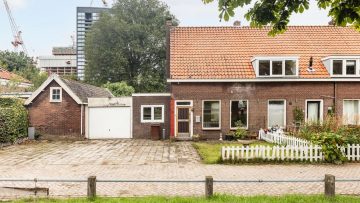 Te koop op Funda: deze vervallen woning in Amsterdam kost €1 miljoen