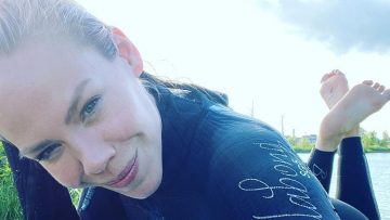 Nicolette Kluijver gaat volledig uit de kleren op Instagram