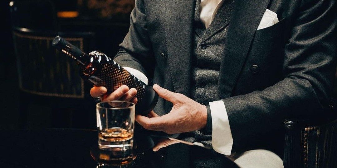 Deze zeer exclusieve whisky is een must-have voor autoliefhebbers