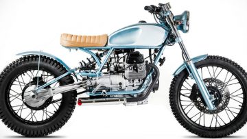 Deze babyblauwe Moto Guzzi is een droombike