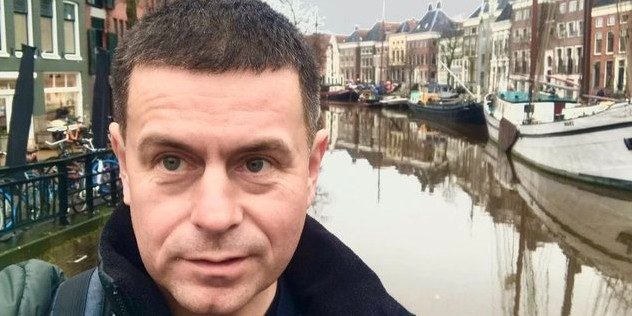 Toerist uit Oekraïne geniet van ‘Amsterdam’, maar weet niet dat hij zich ergens anders bevindt