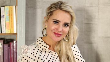 Sonja Bakker koopt luxe pand op “PC Hooftstraat van Alkmaar” onder de vraagprijs