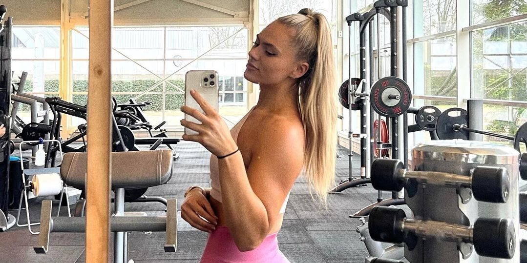Debbie Janssen is dé Nederlandse fitgirl die jouw Instagram-feed leuker maakt