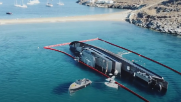 Prachtig 49 meter lang jacht zinkt aan de Griekse kust