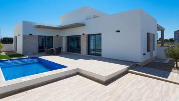Deze waanzinnige Spaanse villa met drie slaapkamers kost je slechts €291.000,-