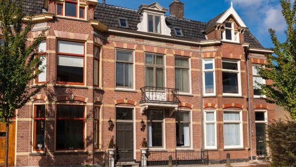 Funda vondst: PIMP-achtige woning met wijnkelder te koop in Alkmaar