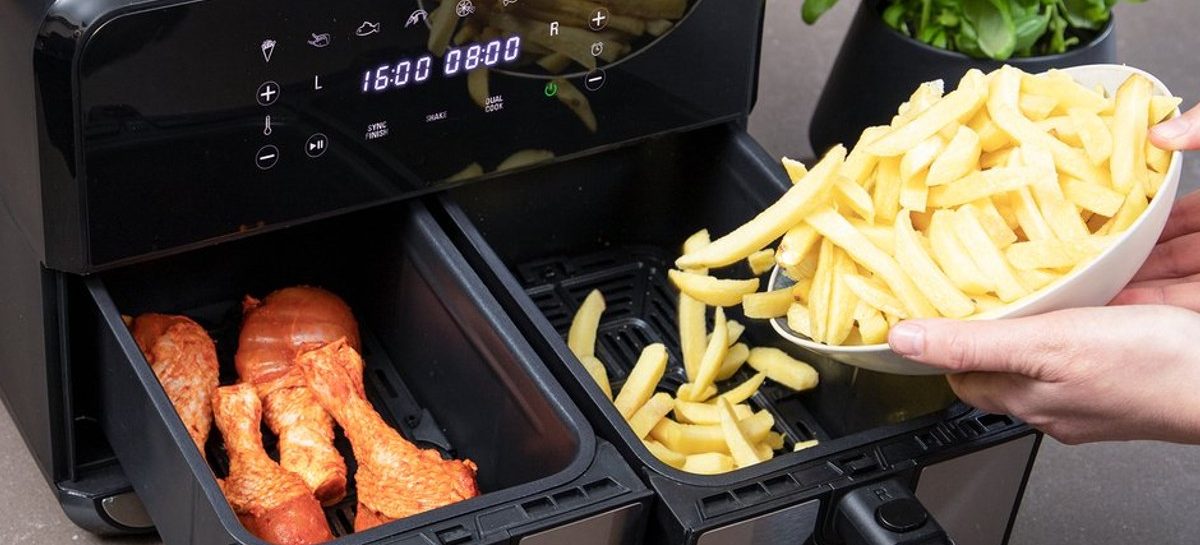 Geniaal: in deze ‘dubbele’ airfryer bereid jij patat en snacks tegelijkertijd