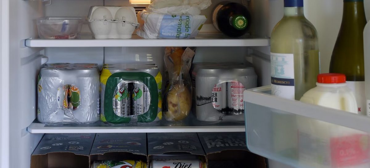 Expert legt uit waarom je nooit melk in je koelkastdeur moet bewaren